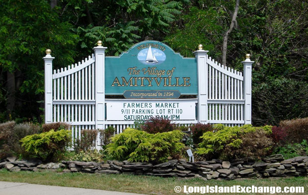 Amityville Village Welcome Sign