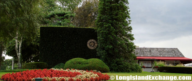 Huntington Bay Crescent Club