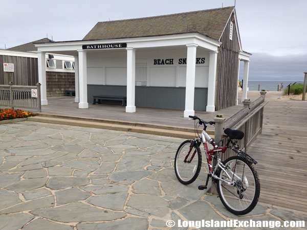 Bathhouse, Rest Rooms