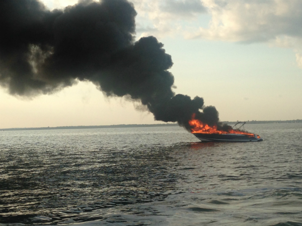 Boat fire 3