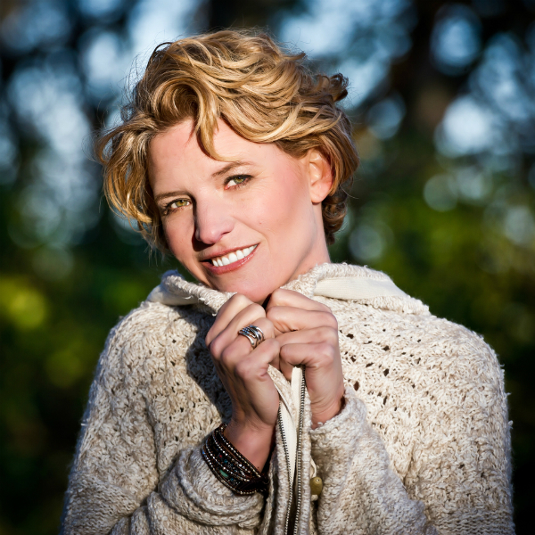 imgallery-sweaterheadshot