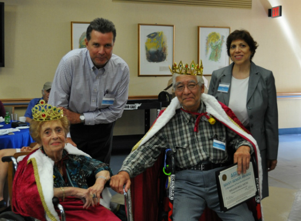 Pic 1_ 2014 Savvy Senior Queen Lillian Guadagno & King Bill Young (lowre