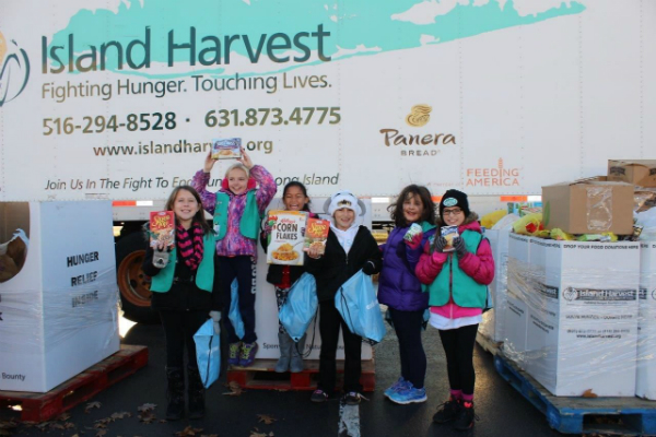 Bethpage Turkey Drive Children Photo 3 IMG_2073