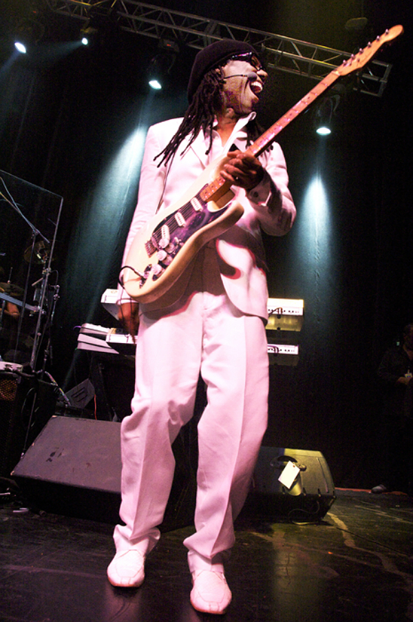 Nile Rodgers stage nrepk-approved08 - 72 dpi-700h
